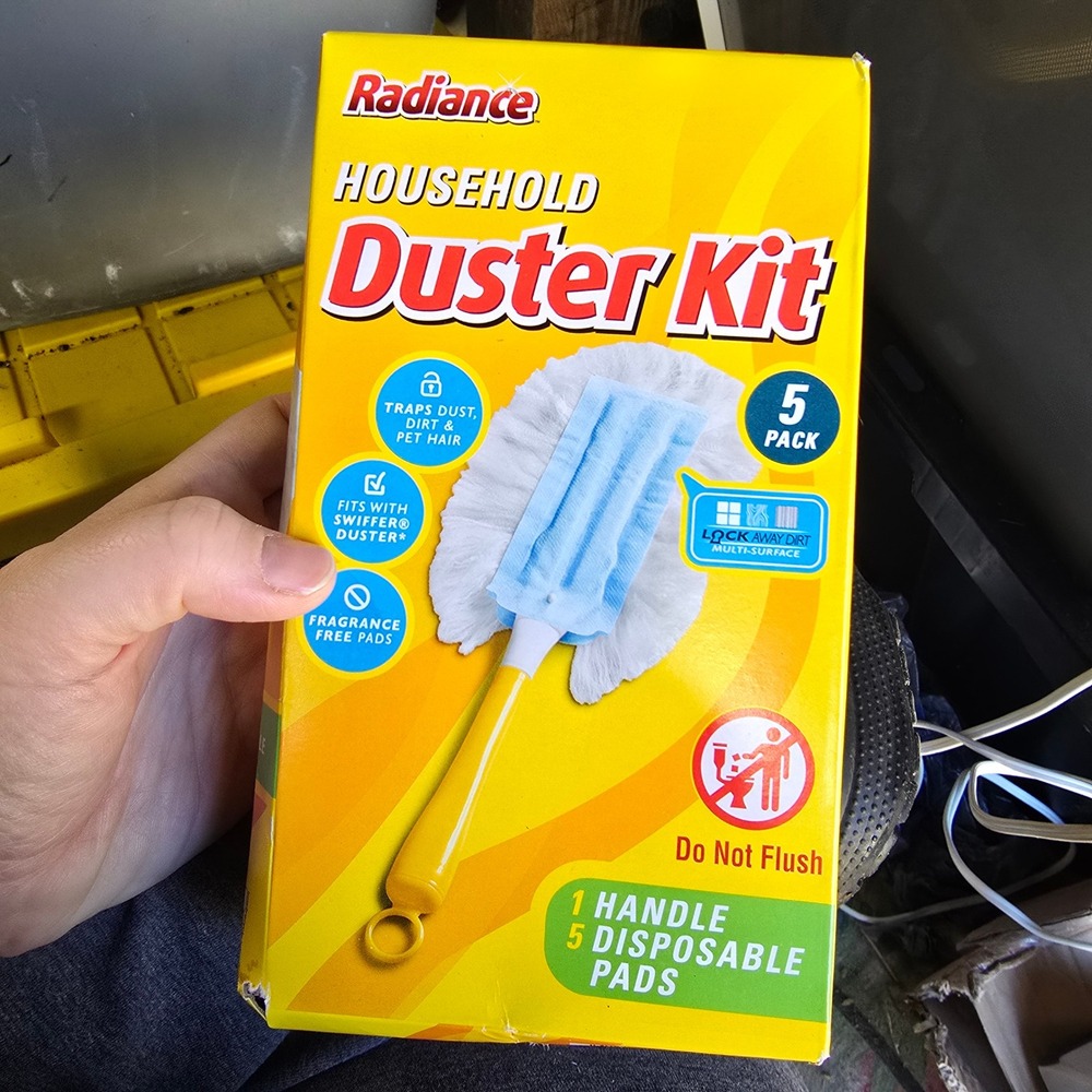 Radiance Household Duster Kit 5 Pack with 1 Handle and 5 Disposable Pads Yellow